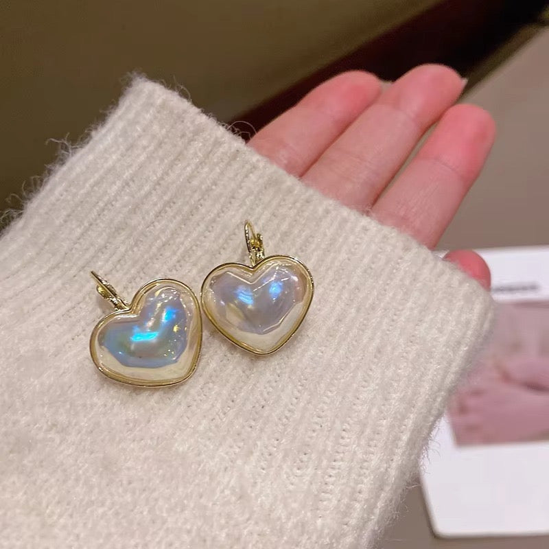 Cute Heart Shaped Pearl Hypoallergenic Earrings